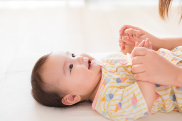 生後５ヶ月ごろの赤ちゃんに効果的！手遊び歌！
