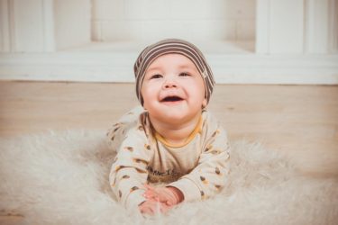 生後4ヶ月の赤ちゃん、理想の1日の過ごし方とは?